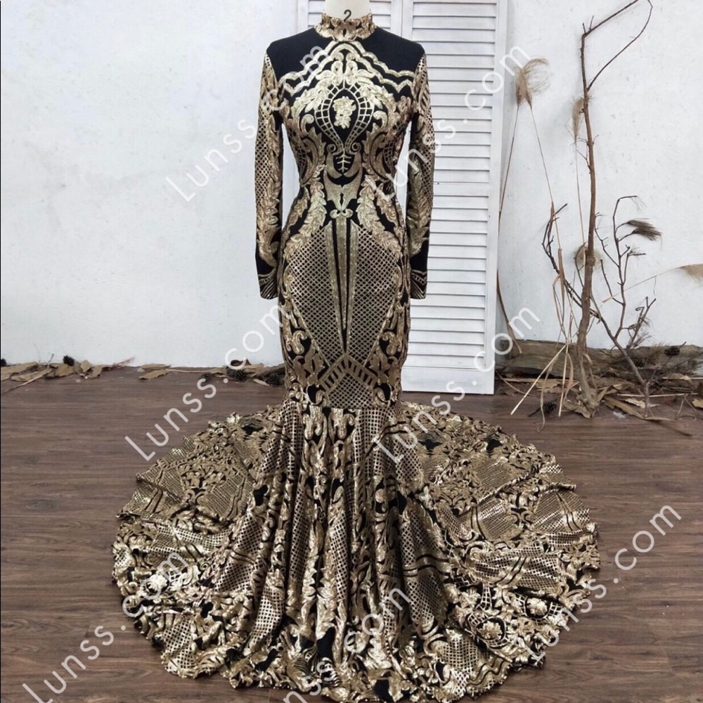 Black & Gold Sequined prom dress